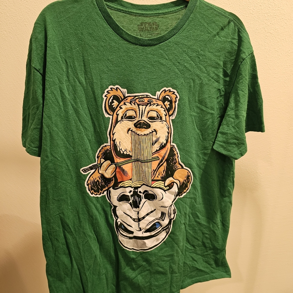Green Star Wars Graphic Tee with Wookie  Ramen